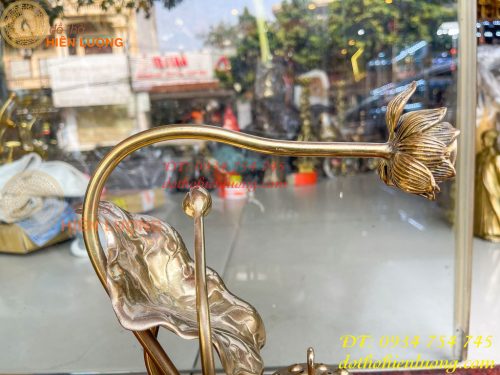 Lư xông trầm hoa sen bằng đồng đúc cao 30cm
