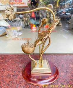 Lư xông trầm hoa sen bằng đồng đúc cao 30cm