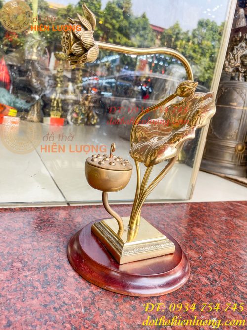 Lư xông trầm hoa sen bằng đồng đúc cao 30cm