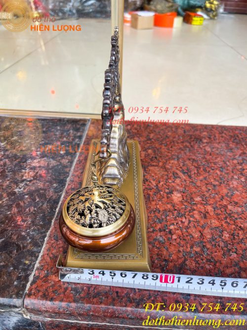 Lư Xông Trầm Treo Cây Tùng Cao 20cm Bằng Đồng
