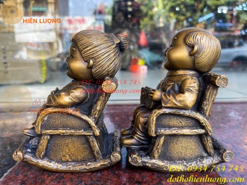 Đôi Tượng Ông Bà Hạnh Phúc Bằng Đồng (DxRxC: 10x7x14cm)