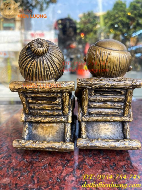 Đôi Tượng Ông Bà Hạnh Phúc Bằng Đồng (DxRxC: 10x7x14cm)