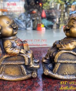 Đôi Tượng Ông Bà Hạnh Phúc Bằng Đồng (DxRxC: 10x7x14cm)