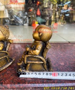 Đôi Tượng Ông Bà Hạnh Phúc Bằng Đồng (DxRxC: 10x7x14cm)