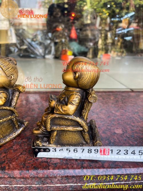 Đôi Tượng Ông Bà Hạnh Phúc Bằng Đồng (DxRxC: 10x7x14cm)