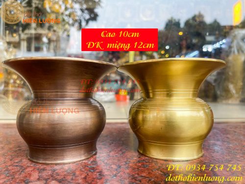 Ống Nhổ Bã Trầu Bằng Đồng Đúc Cao 10cm