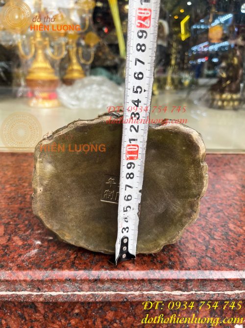 Tượng ông thần tiền đứng cửu long bằng đồng hun cao 30cm