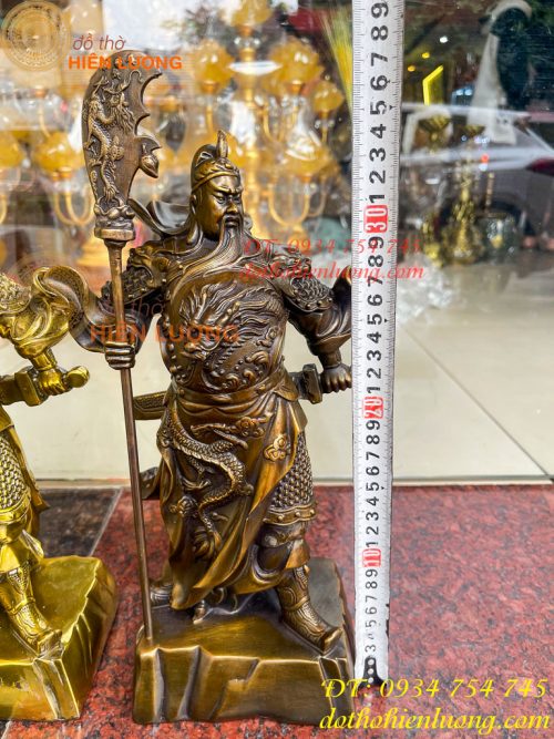 Tượng Quan Công Cao 35cm Bằng Đồng Đứng Trấn Ải Nặng 5kg