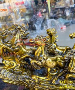 Tượng bát mã phi thiên bằng đồng vàng nặng 13kg