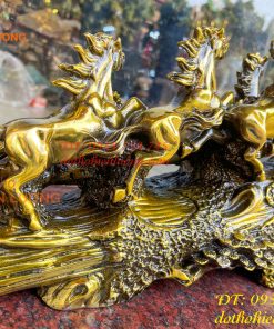 Tượng bát mã phi thiên bằng đồng vàng nặng 13kg
