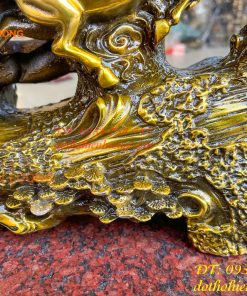 Tượng bát mã phi thiên bằng đồng vàng nặng 13kg