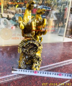 Tượng bát mã phi thiên bằng đồng vàng nặng 13kg