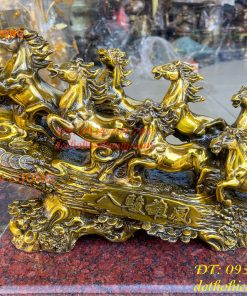 Tượng bát mã phi thiên bằng đồng vàng nặng 13kg