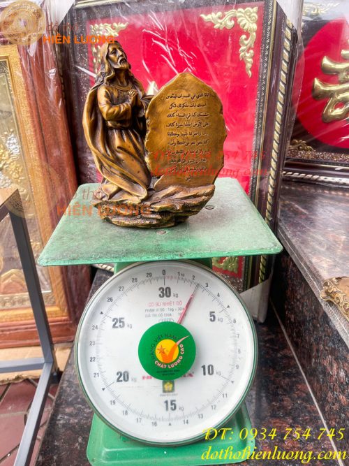 Tượng chúa cầu nguyện bằng đồng hun cao 20cm