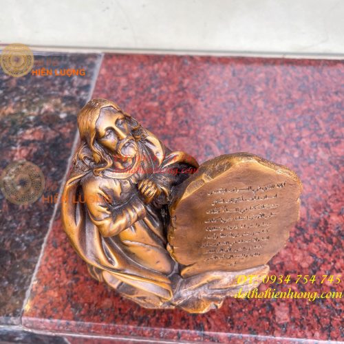 Tượng chúa cầu nguyện bằng đồng hun cao 20cm