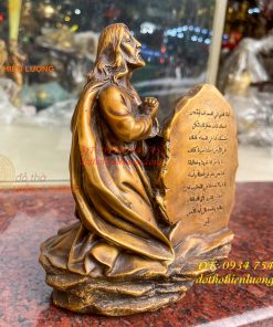 Tượng chúa cầu nguyện bằng đồng hun cao 20cm