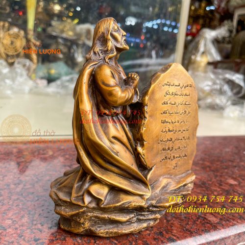 Tượng chúa cầu nguyện bằng đồng hun cao 20cm
