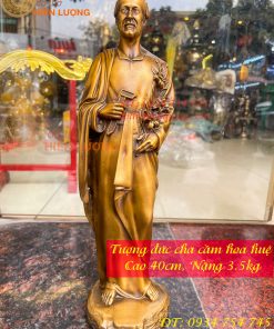Tượng Đức Cha Cầm Hoa Huệ Bằng Đồng Cao 40cm