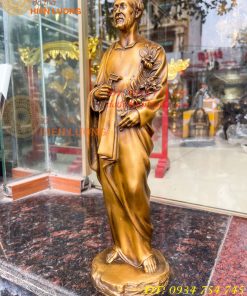 Tượng Đức Cha Cầm Hoa Huệ Bằng Đồng Cao 40cm