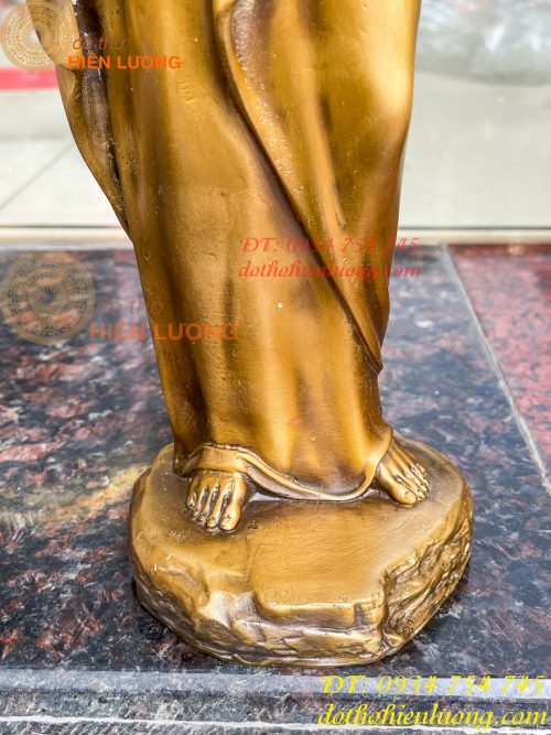 Tượng Đức Cha Cầm Hoa Huệ Bằng Đồng Cao 40cm