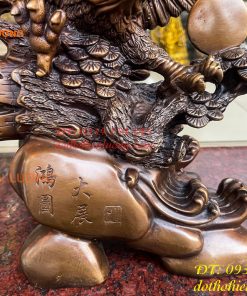 Tượng Đại Bàng Sải Cánh Trên Gốc Cây Tùng Bằng Đồng