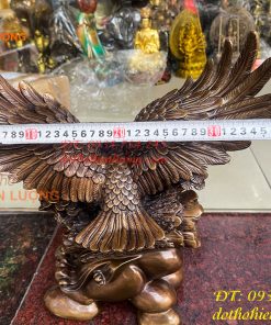 Tượng Đại Bàng Sải Cánh Trên Gốc Cây Tùng Bằng Đồng