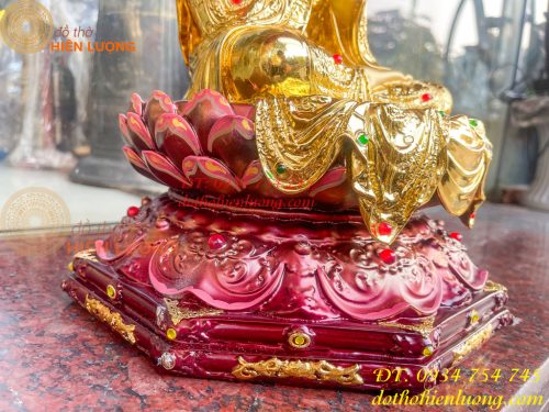 Tượng Đại Nhật Như Lai Vẽ Diện Bằng Đồng Dát Vàng