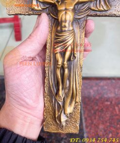 Thánh giá treo tường bằng đồng hun cao 23cm