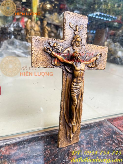 Thánh giá treo tường bằng đồng hun cao 23cm