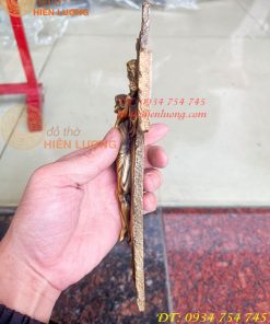 Thánh giá treo tường bằng đồng hun cao 23cm