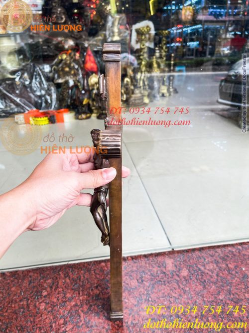 Thánh Giá Chúa Chịu Nạn Treo Tường Bằng Đồng INRI Cao 42cm