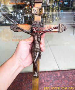 Thánh Giá Chúa Chịu Nạn Treo Tường Bằng Đồng INRI Cao 42cm