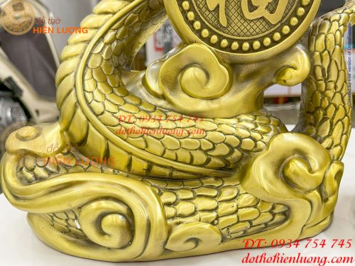 Tượng rắn hổ mang ôm chữ Phúc bằng đồng 2 cỡ