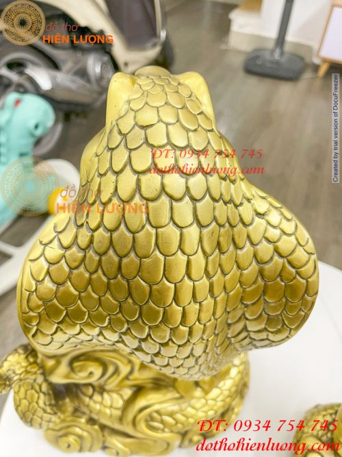 Tượng rắn hổ mang ôm chữ Phúc bằng đồng 2 cỡ