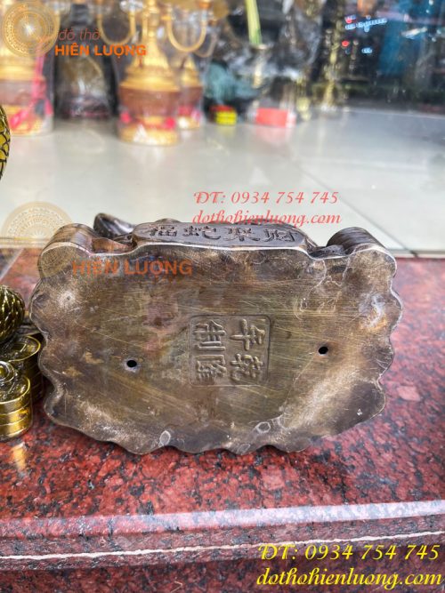 Tượng rắn cuốn hũ vàng bằng đồng phong thủy cao 23cm