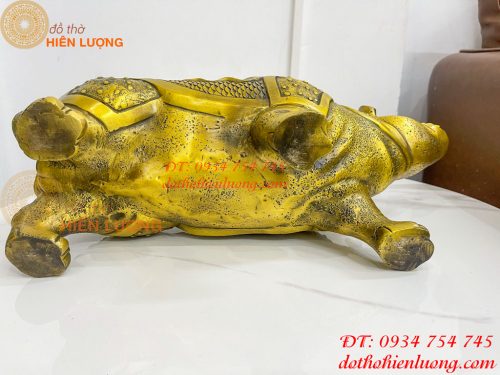 Tượng tê giác bằng đồng phong thủy đồng vàng DxRxC 44x16x25cm