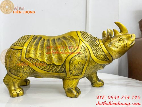 Tượng tê giác bằng đồng phong thủy đồng vàng DxRxC 44x16x25cm
