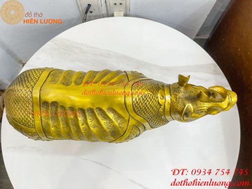 Tượng tê giác bằng đồng phong thủy đồng vàng DxRxC 44x16x25cm