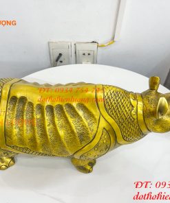 Tượng tê giác bằng đồng phong thủy đồng vàng DxRxC 44x16x25cm