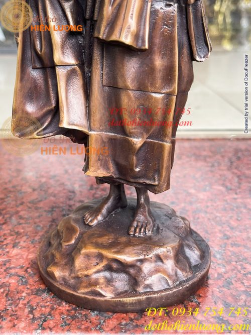 Tượng thầy thích minh tuệ bằng đồng hun cao 26cm