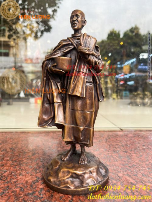Tượng thầy thích minh tuệ bằng đồng hun cao 26cm
