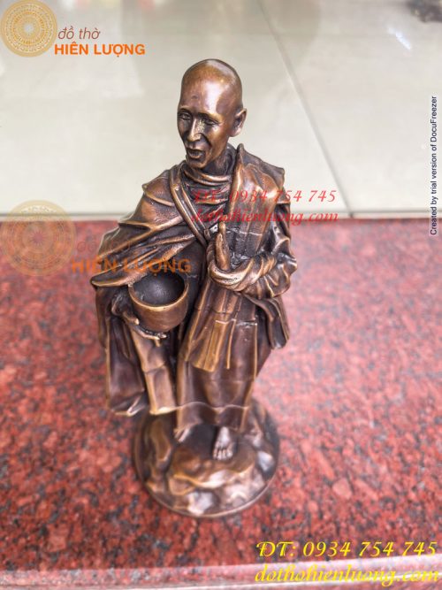 Tượng thầy thích minh tuệ bằng đồng hun cao 26cm