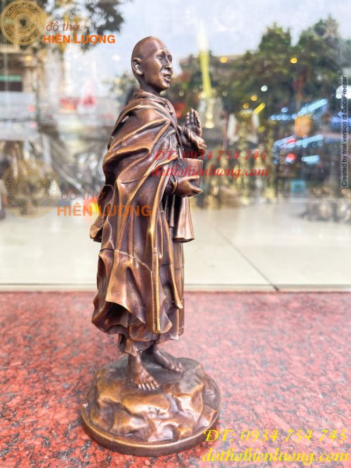 Tượng thầy thích minh tuệ bằng đồng hun cao 26cm