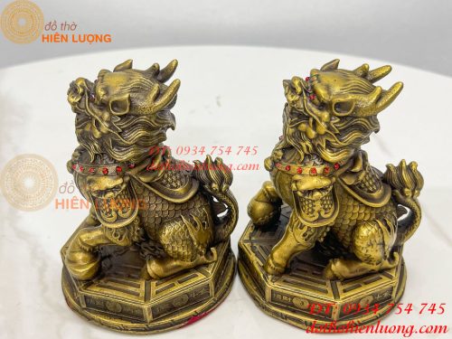 Đôi Kỳ Lân Ngồi Bệ Bát Quái Bằng Đồng Phong Thủy