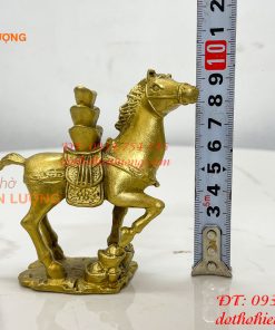 Tượng Ngựa Cõng Vàng Bằng Đồng Phong Thủy