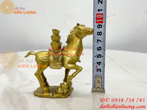 Tượng Ngựa Cõng Vàng Bằng Đồng Phong Thủy