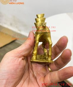 Tượng Ngựa Cõng Vàng Bằng Đồng Phong Thủy