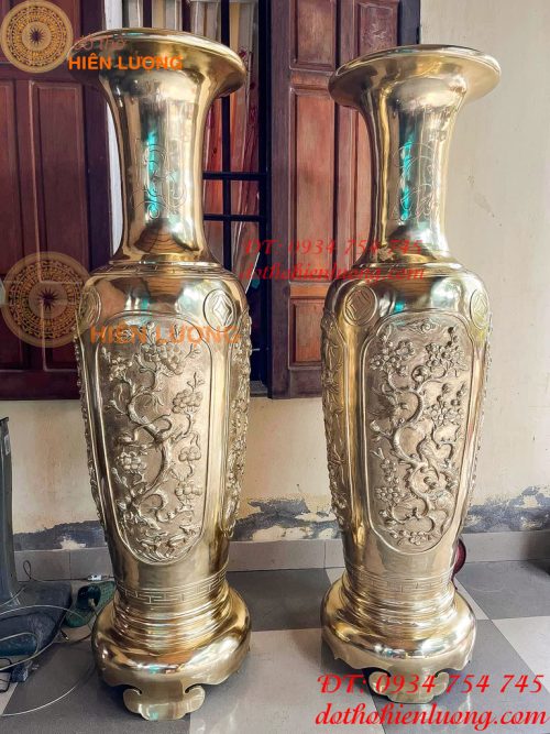 Đôi Lọ Lục Bình Bằng Đồng Cao 1m7 Hoa Văn Tứ Quý