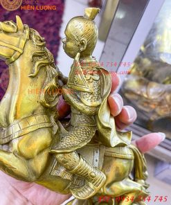 Tượng Khỉ Cưỡi Ngựa Cầm Ấn Bằng Đồng Phong Thủy