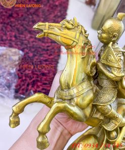 Tượng Khỉ Cưỡi Ngựa Cầm Ấn Bằng Đồng Phong Thủy